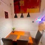 Ernesto 17 With Free Parking Possibility * 布达佩斯